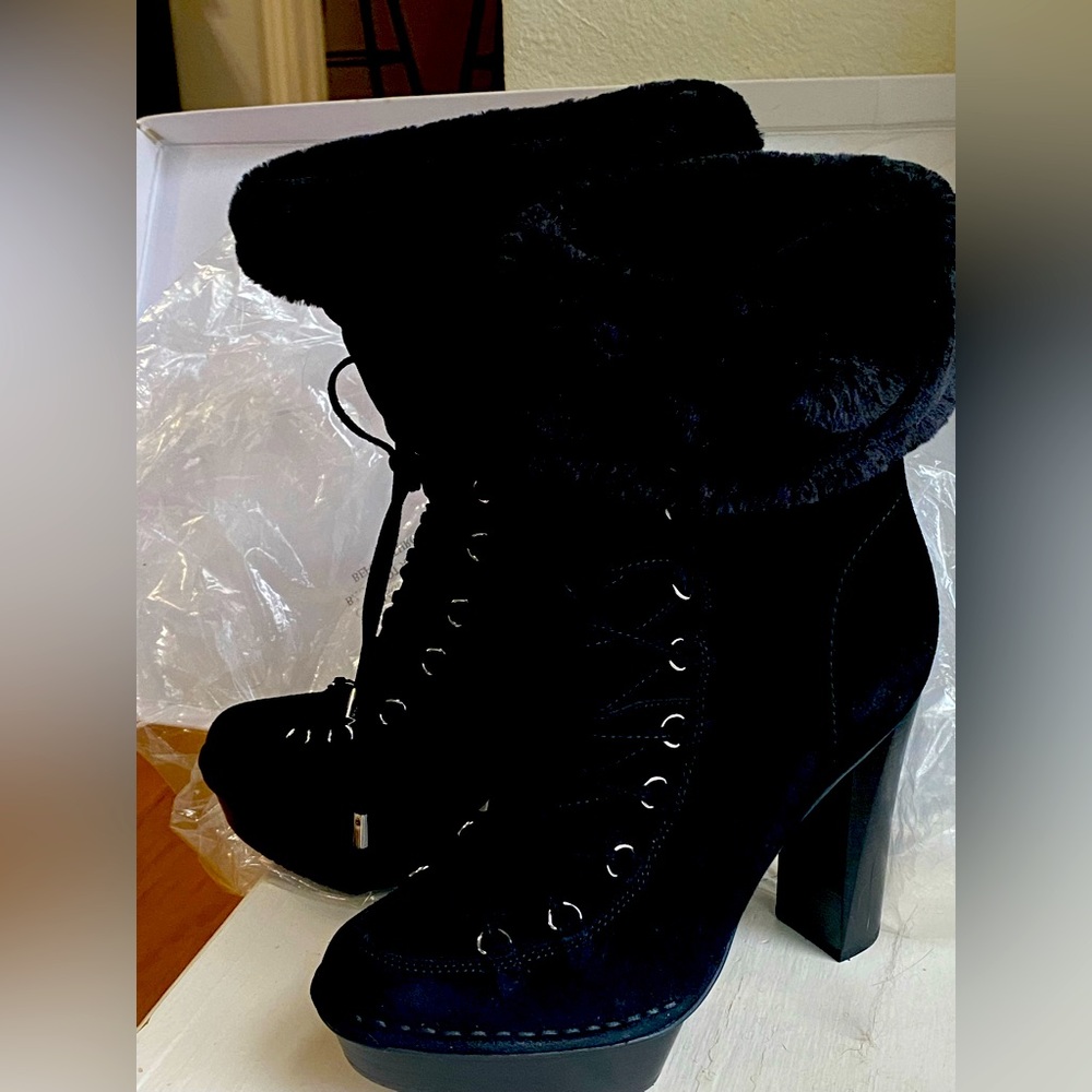 🖤CALVIN KLEIN SUEDE BOOTS🖤